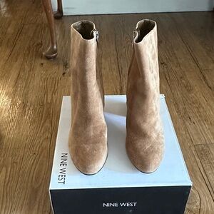 NWT Nine West Tan Suede Ankle Boots sz 8